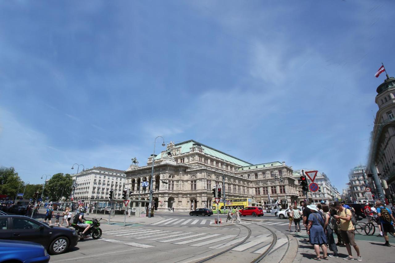 Apartments Vienna Opera Exteriör bild